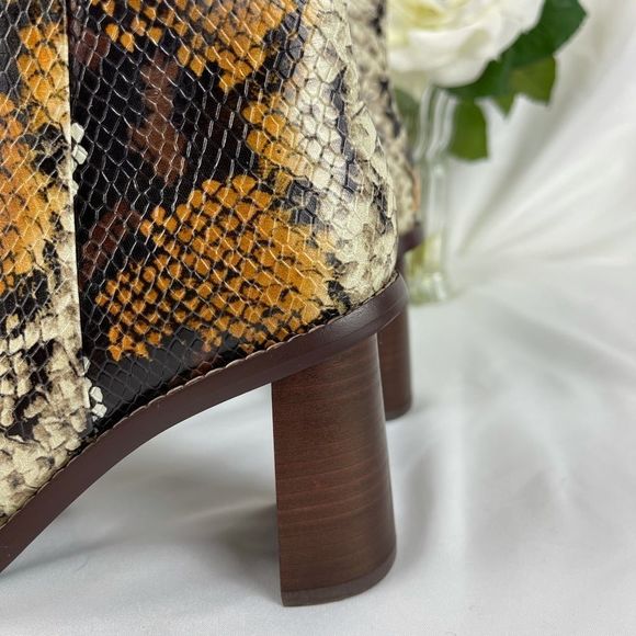 Gibson & Latimer VINA Snake Embossed Leather Boots - Picture 12 of 16